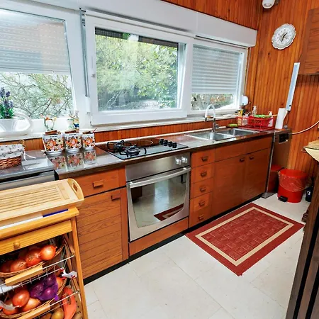 Jabuka Villa Vinisce