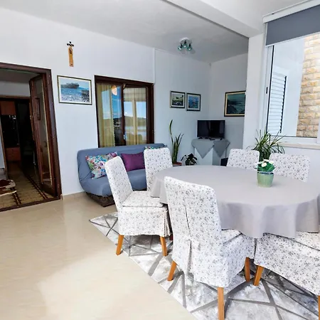 Jabuka Villa