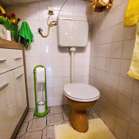 Jabuka Villa *