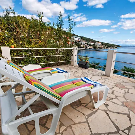 Jabuka Villa Vinišće