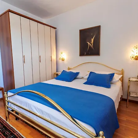 Jabuka Vinišće