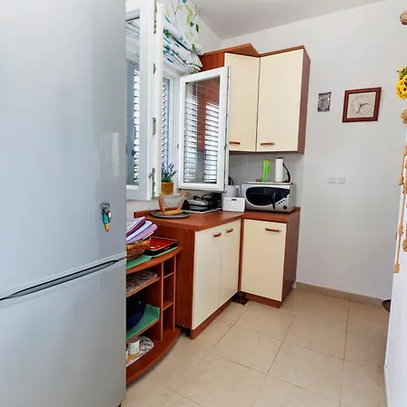 Jabuka Villa Vinišće
